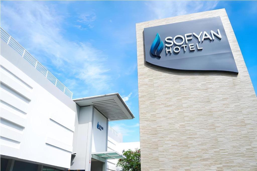 Sofyan Hotel Soepomo Jakarta Bagian luar foto
