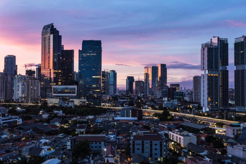 Sofyan Hotel Soepomo Jakarta Bagian luar foto