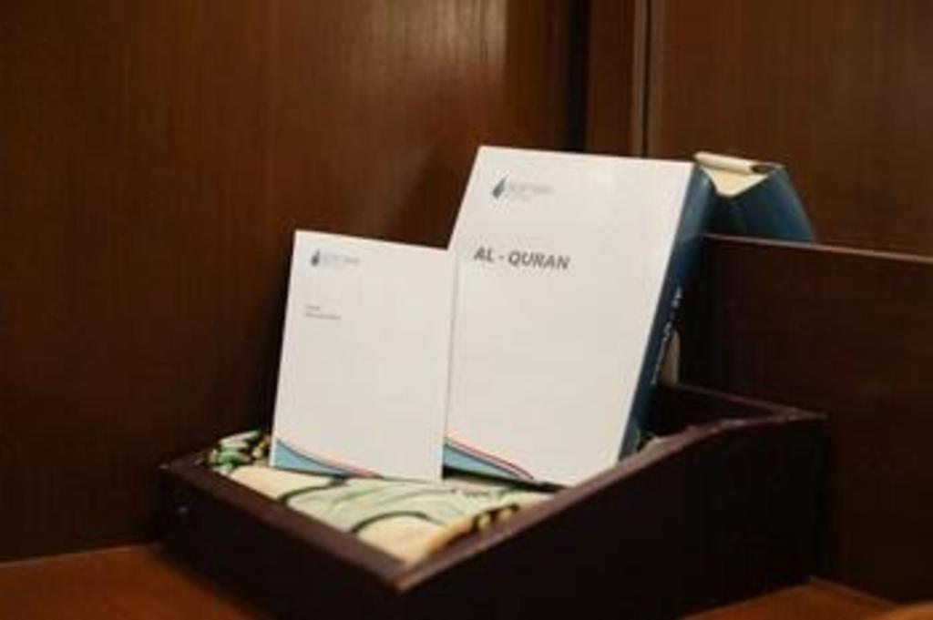 Sofyan Hotel Soepomo Jakarta Bagian luar foto