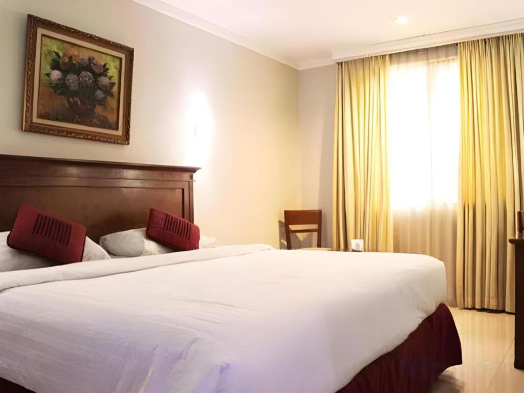 Sofyan Hotel Soepomo Jakarta Bagian luar foto