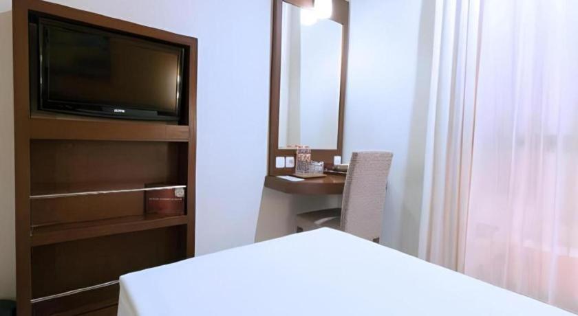 Sofyan Hotel Soepomo Jakarta Bagian luar foto